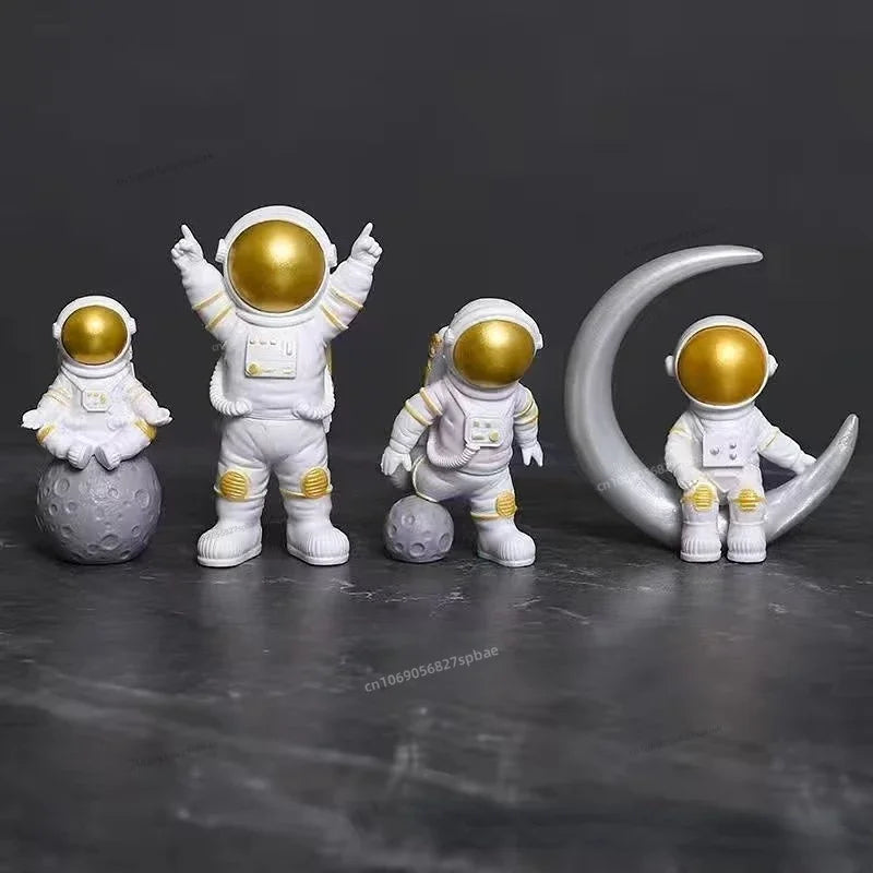 4 pcs Astronaut Figure Statue Figurine Spaceman Sculpture Educational Toy